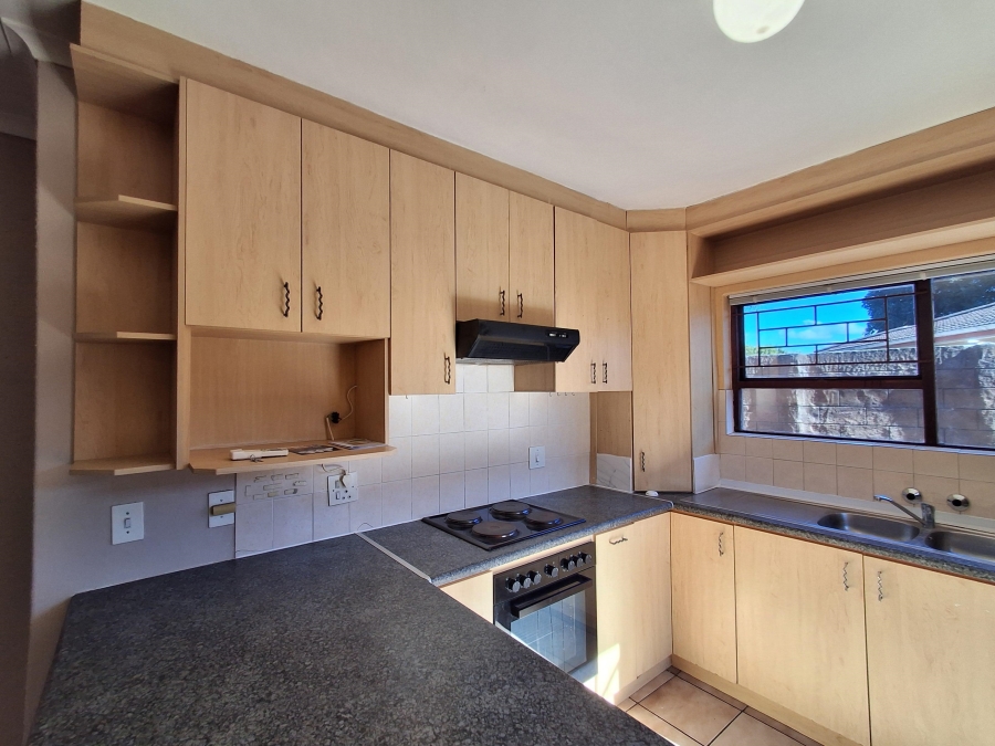 To Let 2 Bedroom Property for Rent in Jagtershof Western Cape